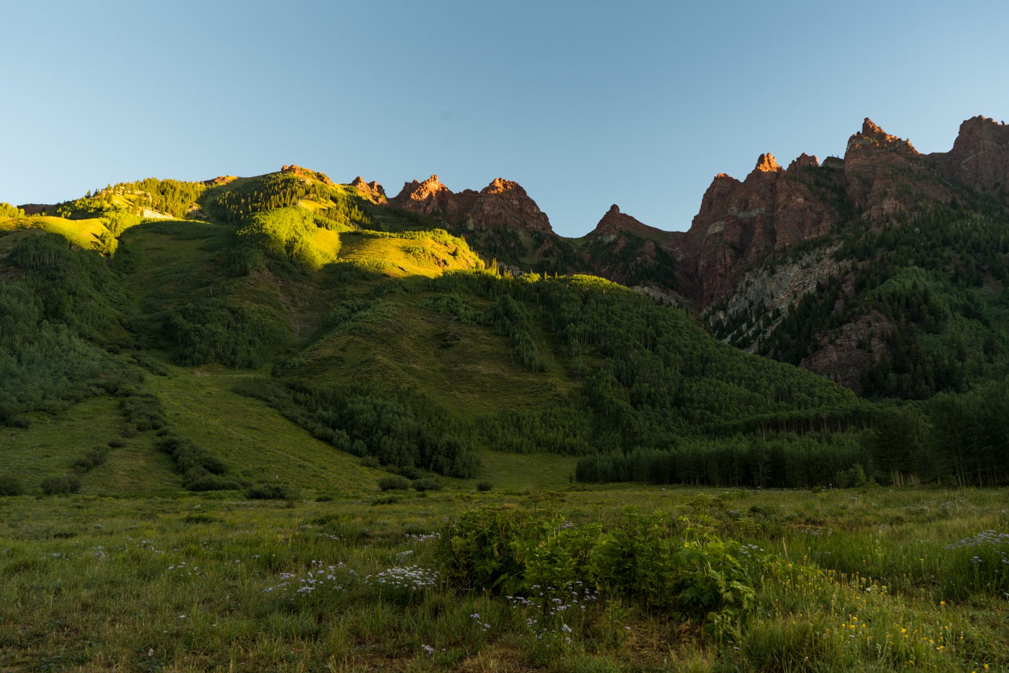 Maroon Bells: How To Avoid The Crowds At America’s Most Photographed Mountains